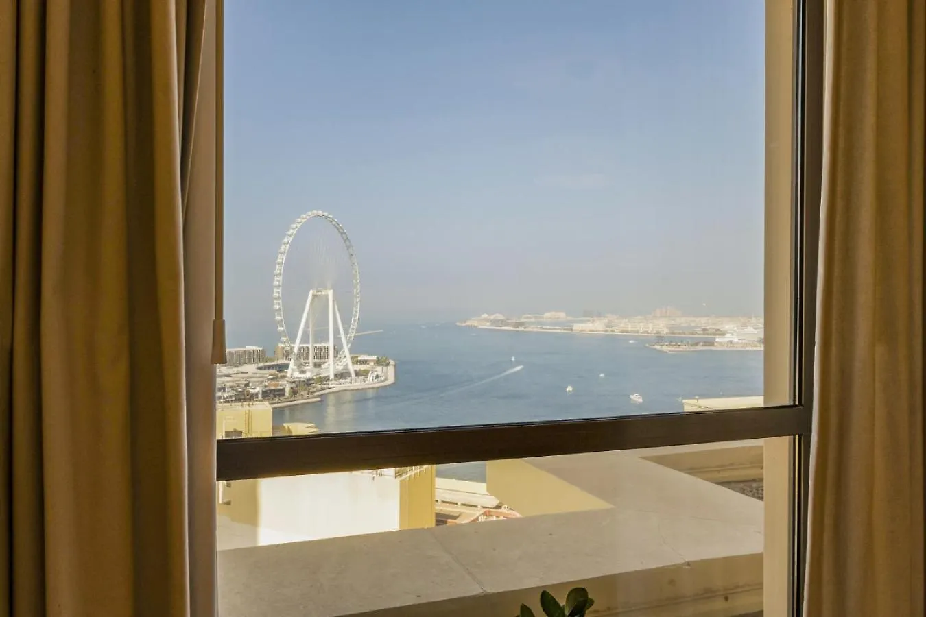 Short Stay Apartment Shams 1 Jumeirah Beach Residence 2 Bed Sleeps 6 Dubai 0*,