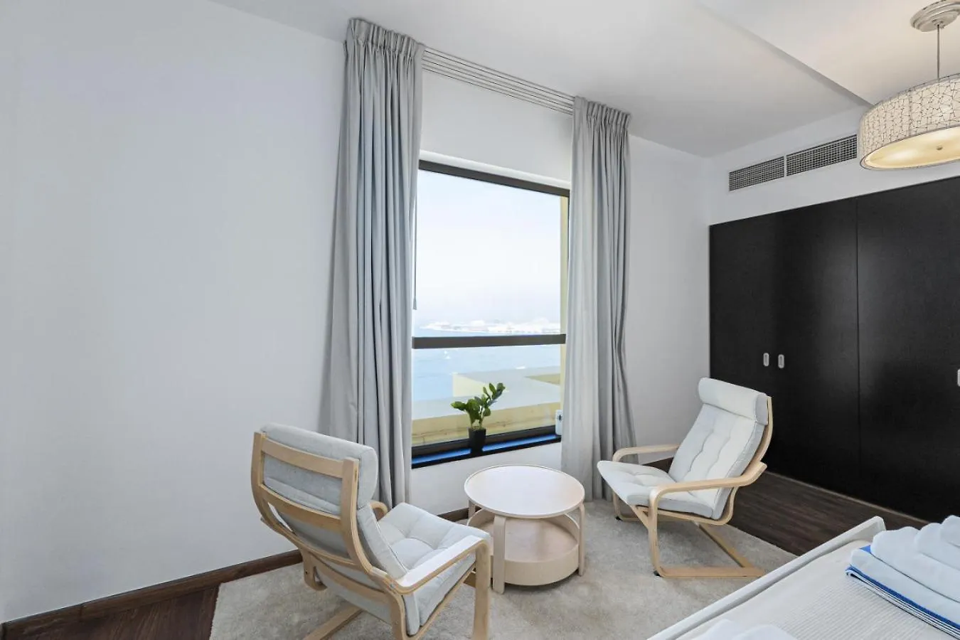 Short Stay Apartment Shams 1 Jumeirah Beach Residence 2 Bed Sleeps 6 Dubai