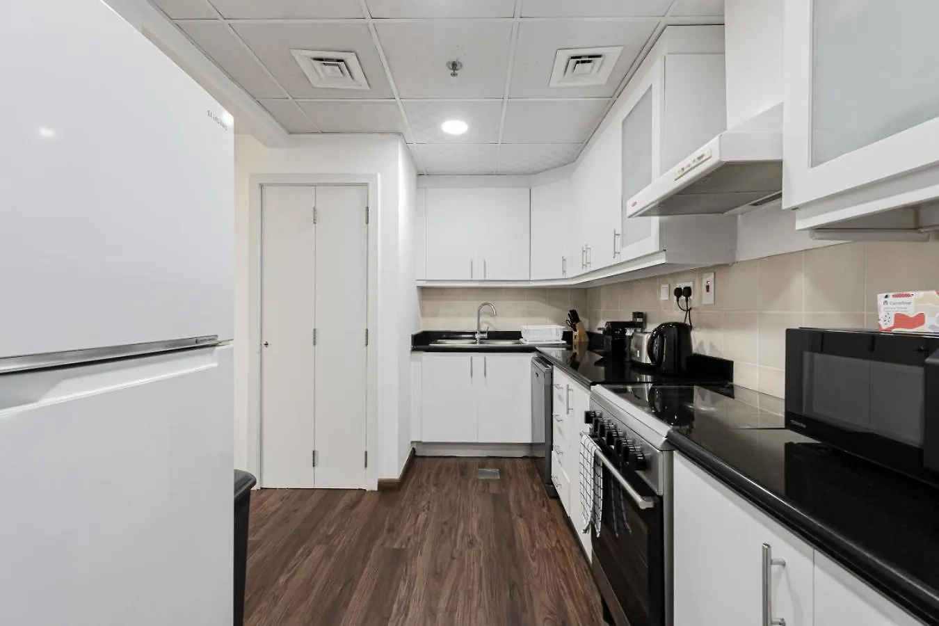Short Stay Apartment Shams 1 Jumeirah Beach Residence 2 Bed Sleeps 6 Dubai United Arab Emirates